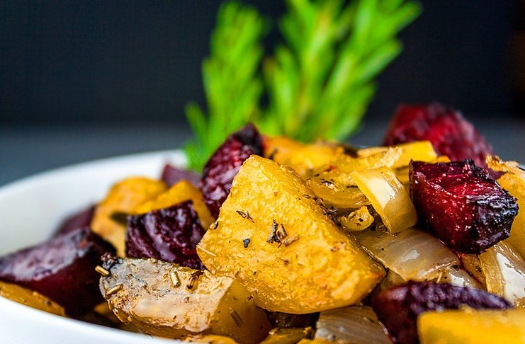 NATIVE FOOD MONTH: ROAST VEGETABLES WITH BALSAMIC, NATIVE THYME DRESSING