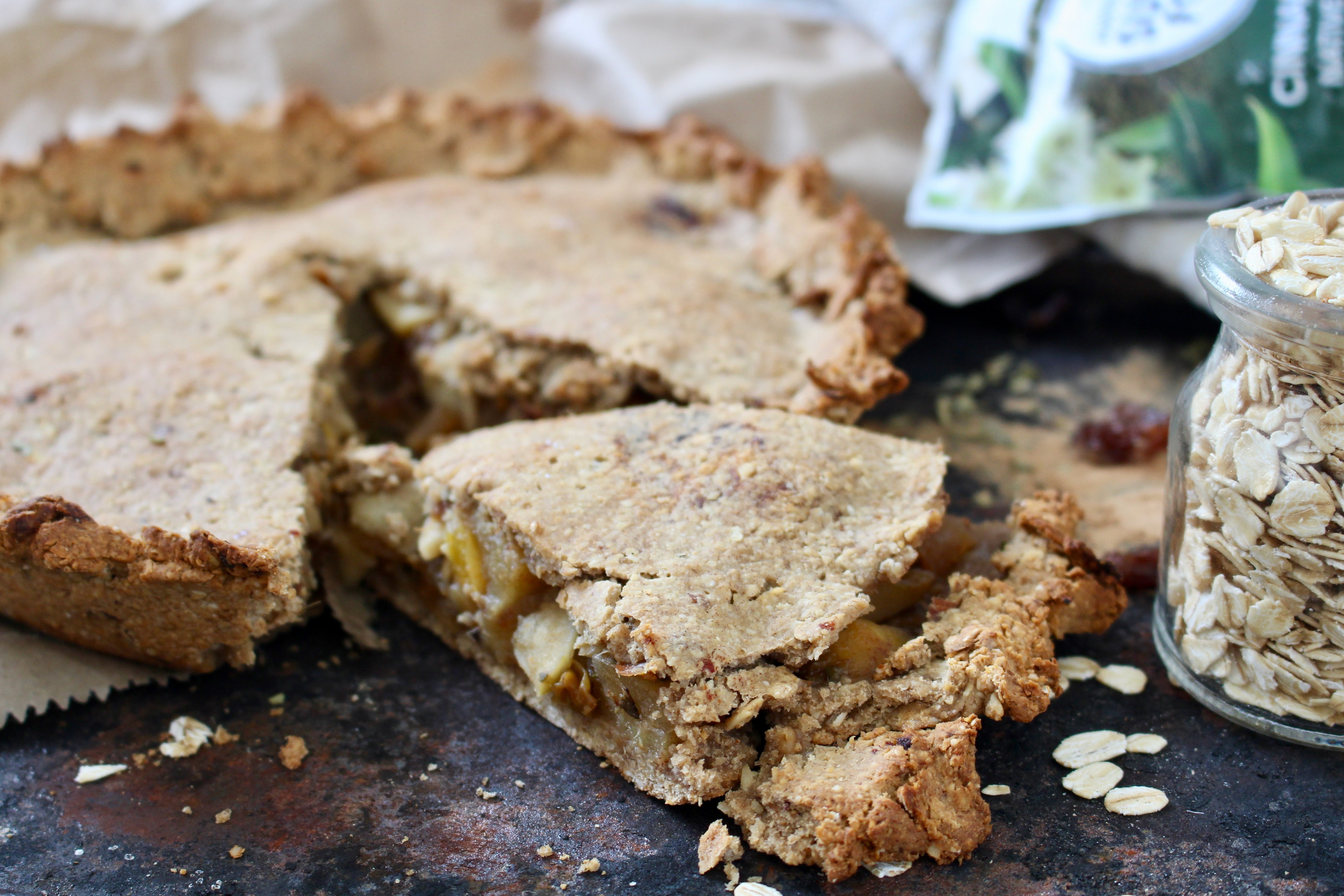 NATIVE FOOD MONTH: CINNAMON MYRTLE APPLE PIE