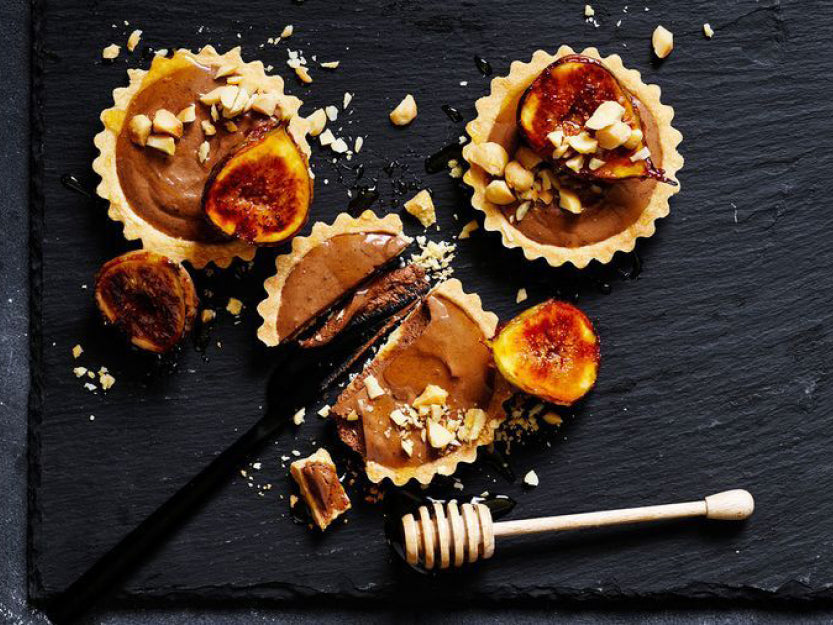 NATIVE EATING: CHOCOLATE FIG MACADAMIA TARTS